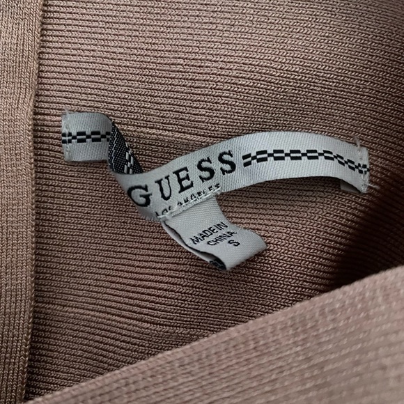 2 piece set from guess - Picture 5 of 6